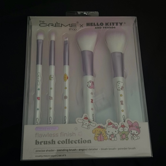 HELLO KITTY AND FRIENDS MAKEUP BRUSH SET - Picture 3 of 3